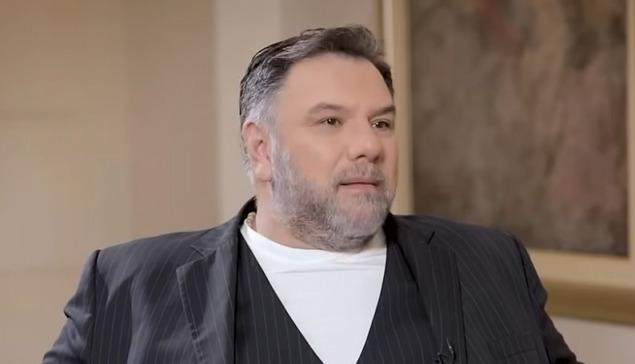 Γρηγόρης Αρναούτογλου: «Τότε ήταν μια δύσκολη εποχή για μένα, λόγω της μητέρας μου»