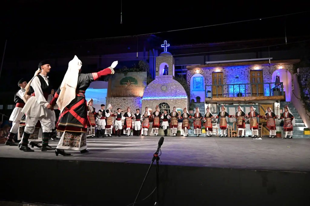 Με επιτυχία ξεκίνησε το 28ο Φεστιβάλ Λαϊκού Χορού στο Νέο Σούλι Πατρών – ΦΩΤΟ