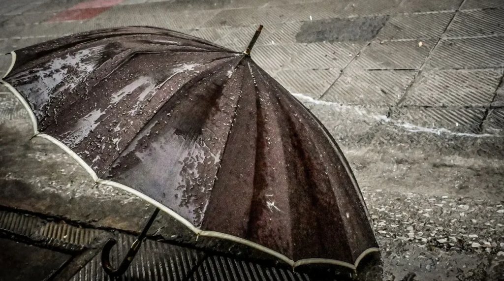 Καιρός: Σε ποιες περιοχές αναμένονταν βροχές τη νύχτα - Οι εκτιμήσεις Καλλιάνου και Κολυδά