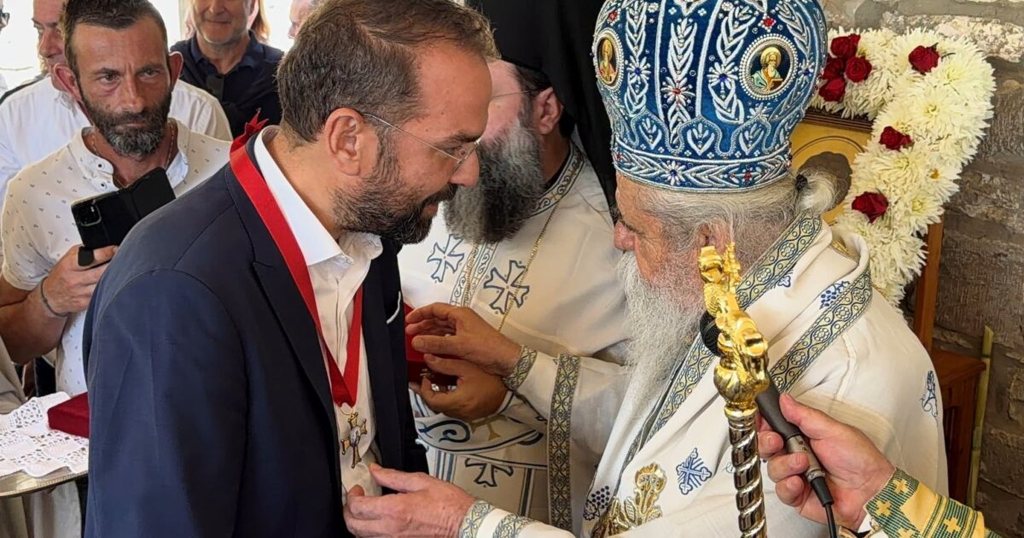 Στη Δίβρη ο Νεκτάριος Φαρμάκης: Τιμήθηκε από τον Μητροπολίτη Ηλείας – Έργα 5 εκατ. ευρώ για τα μοναστήρια