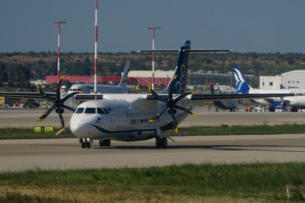 Συναγερμός στον αέρα: Mayday από ATR της Olympic Air – Επέστρεψε εκτάκτως στην Αθήνα λόγω ένδειξης φωτιάς
