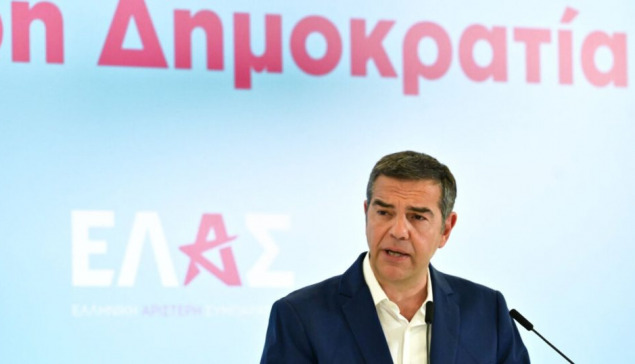 Τσίπρας: «Σχέδιο Αριστοτέλης» για κατάργηση Αποκεντρωμένων Διοικήσεων και €13 δισ. στους δήμους
