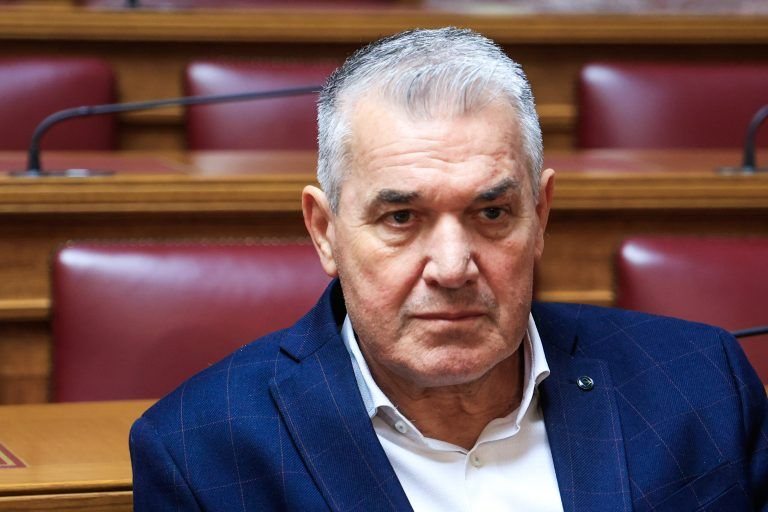 Στην επιτροπή δεοντολογίας παραπέμπει ο πρόεδρος της Βουλής τον Κυριαζίδη