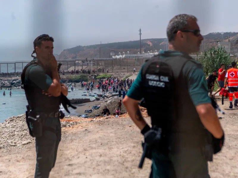 Θέουτα: 60.000 μετανάστες και 57 νεκροί – Συναγερμός στην ΕΕ, παρεμβάσεις Μακρόν, Μελόνι και φον ντερ Λάιεν