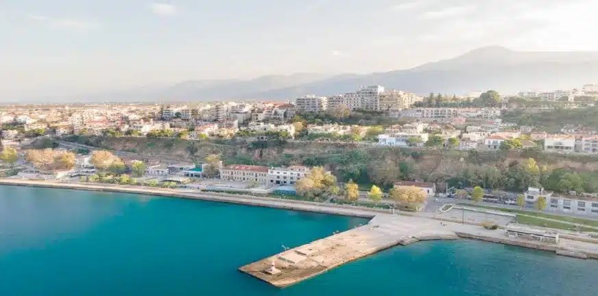 Αιγιάλεια: Εργολαβία για τη μεταφορά απορριμμάτων στην Ηλεία