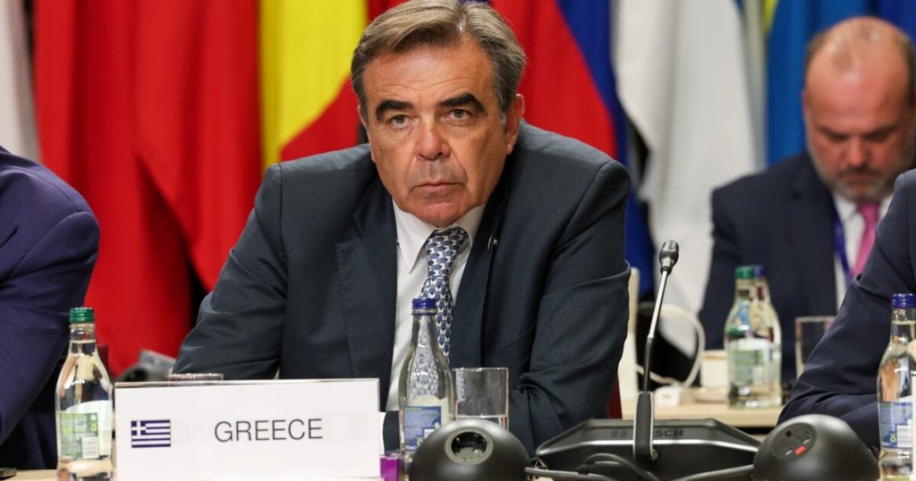 «Η αγροτική πολιτική αφορά το μοντέλο ανάπτυξης της χώρας» - Συνέντευξη του ΥΠΑΑΤ Μαργαρίτη Σχοινά στην εφ. «ΠΑΤΡΙΣ»