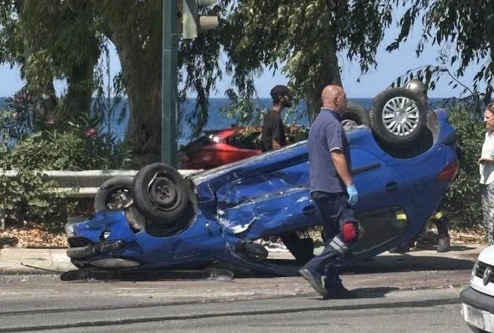 Πάτρα – ΤΩΡΑ: “Η Παναγιά τον έσωσε” – “Τούμπα” ΙΧ στην Ακτή Δυμαίων