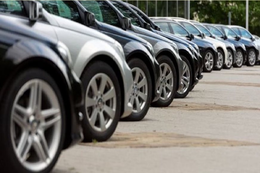 ΑΑΔΕ: Πρόστιμο 1,32 εκατ. ευρώ σε εταιρεία ενοικίασης για 132 αυτοκίνητα σε ακινησία