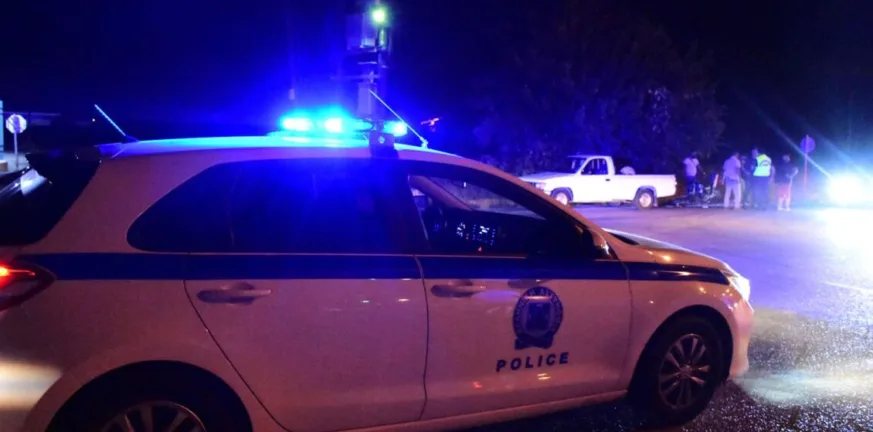 Ξέσπασε η μητέρα του 31χρονου που εισέβαλε στο Α.Τ. Μάνδρας: «Ξέρετε τι ζημιά του έχουν κάνει;»