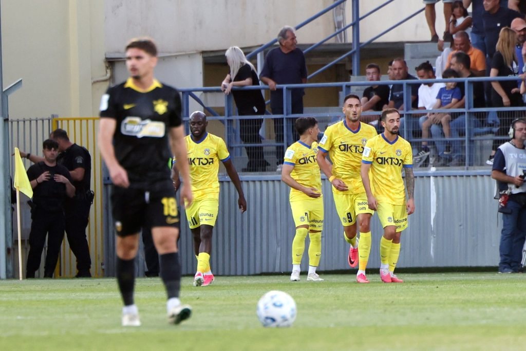 Ο μαχητικός Αστέρας πήρε ισοπαλία 1-1 από την ΑΕΚ στην Τρίπολη
