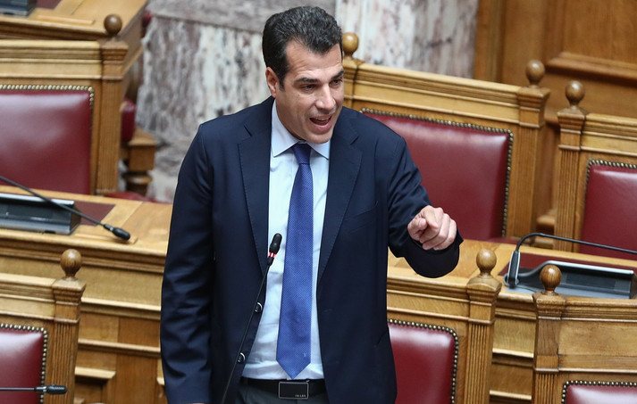 Απάντηση Πλεύρη στο ΠΑΣΟΚ για τον Θεοδωρόπουλο: «Δεν υπήρξε συνεργασία, ήταν γιατρός μου»