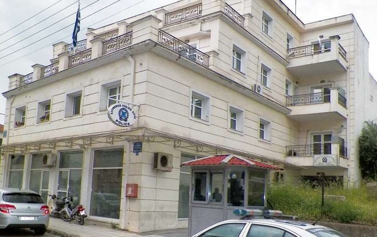 Αίγιο: Απόπειρα αυτοκτονίας μέσα στο Αστυνομικό Τμήμα – Άνδρες της ομάδας ΔΙ.ΑΣ κατάφεραν να τον αφοπλίσουν