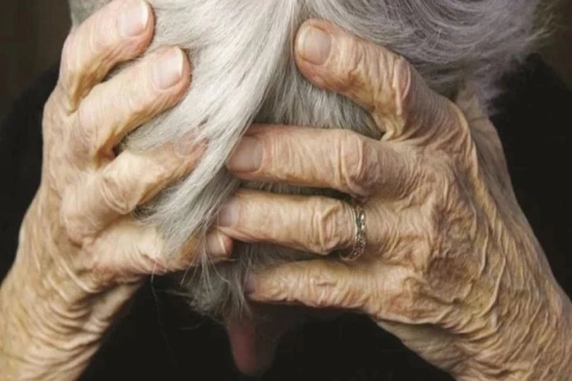 Αχαΐα: «Μαϊμού» υπάλληλοι του ΔΕΔΔΗΕ ξάφρισαν ηλικιωμένη – Πήραν 1.000 ευρώ και χρυσαφικά