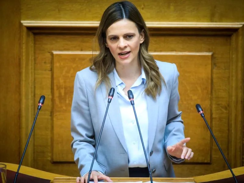 Έφη Αχτσιόγλου: Εγγράφηκε ως μέλος της ΕΛΑΣ