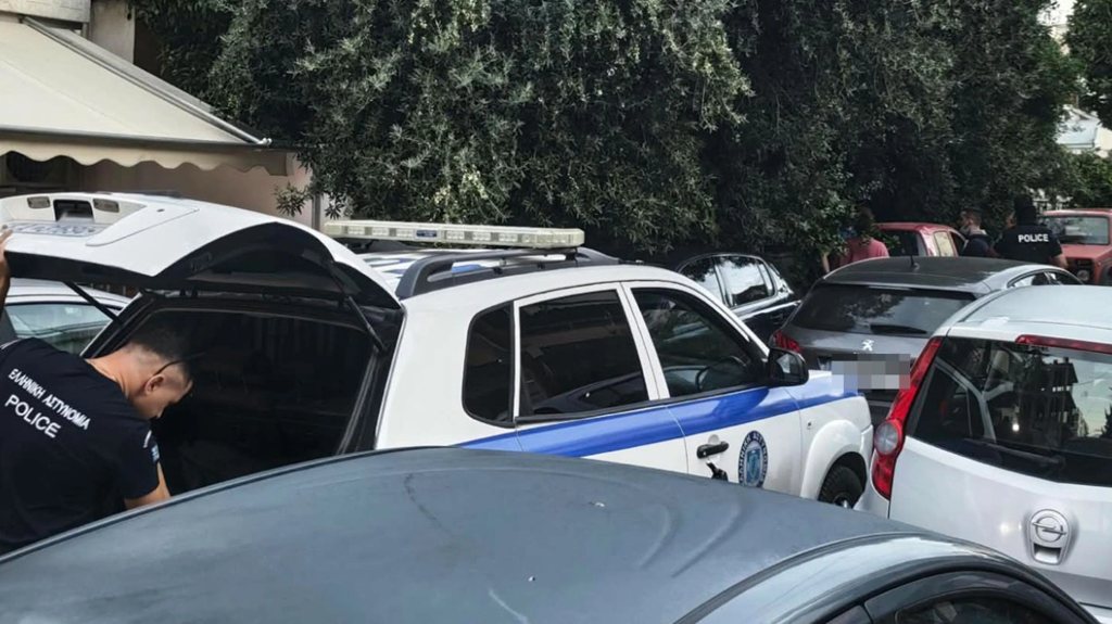 Συνελήφθη ο 62χρονος για τη δολοφονία της 89χρονης μητέρας του στο Μενίδι