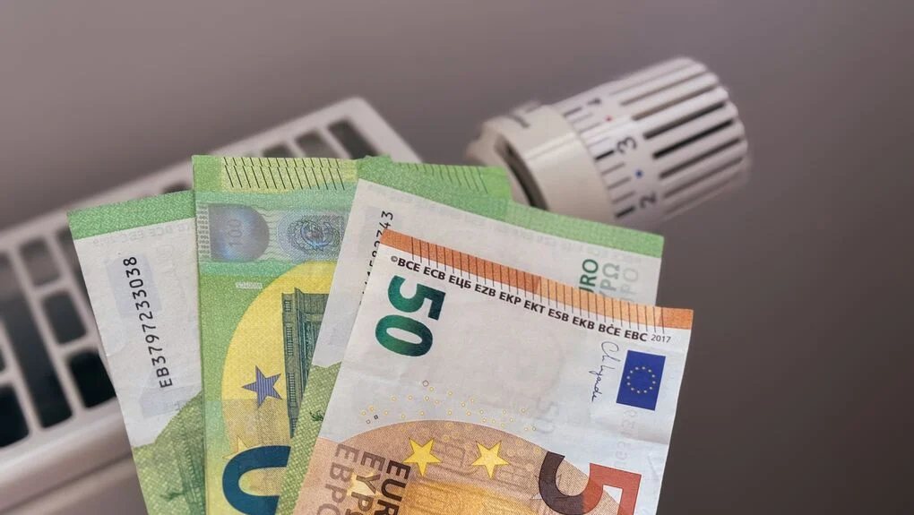 Χατζηδάκης: Κάτω από 1,75 ευρώ το πετρέλαιο θέρμανσης – Σε δύο κατευθύνσεις τα μέτρα, την Τετάρτη οι ανακοινώσεις