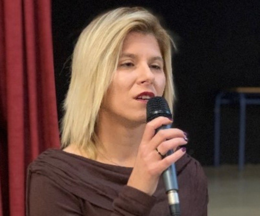 ΠΑΓΚΟΣΜΙΑ ΗΜΕΡΑ ΛΕΥΚΟΥ ΜΠΑΣΤΟΥΝΙΟΥ: Φ. Χόρµπα: «Άµεση ανάγκη η βελτίωση της προσβασιµότητας»