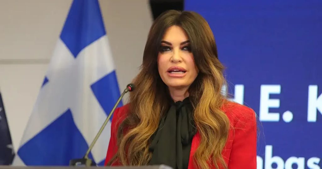 Κίμπερλι Γκιλφόιλ: Από το καλοκαίρι η έρευνα της WSJ για την πρώην πρέσβη – Το «βαθύ λαρύγγι» στην Ελλάδα
