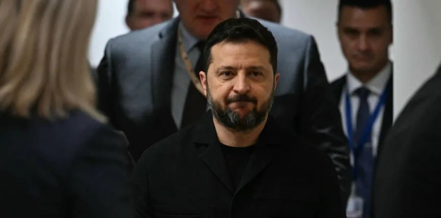 Ζελένσκι κατά Τραμπ: «Αν πέσουμε, 20 εκατομμύρια Ουκρανοί θα έρθουν στην Ευρώπη» – Ζητά 70 δισ. ευρώ