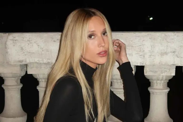 Μαρία-Ολυμπία: Πάει το ξανθό! Αγνώριστη με καστανό μαλλί η κόρη του Παύλου