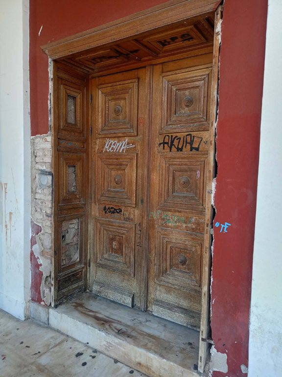 σπιράλ: Γεφύρια της Άρτας η Πλατεία Όλγας και το Θέατρο «Απόλλων» - Πως η δημοτική αρχή τα θαλάσσωσε σε δύο εμβληματικά έργα της πόλης